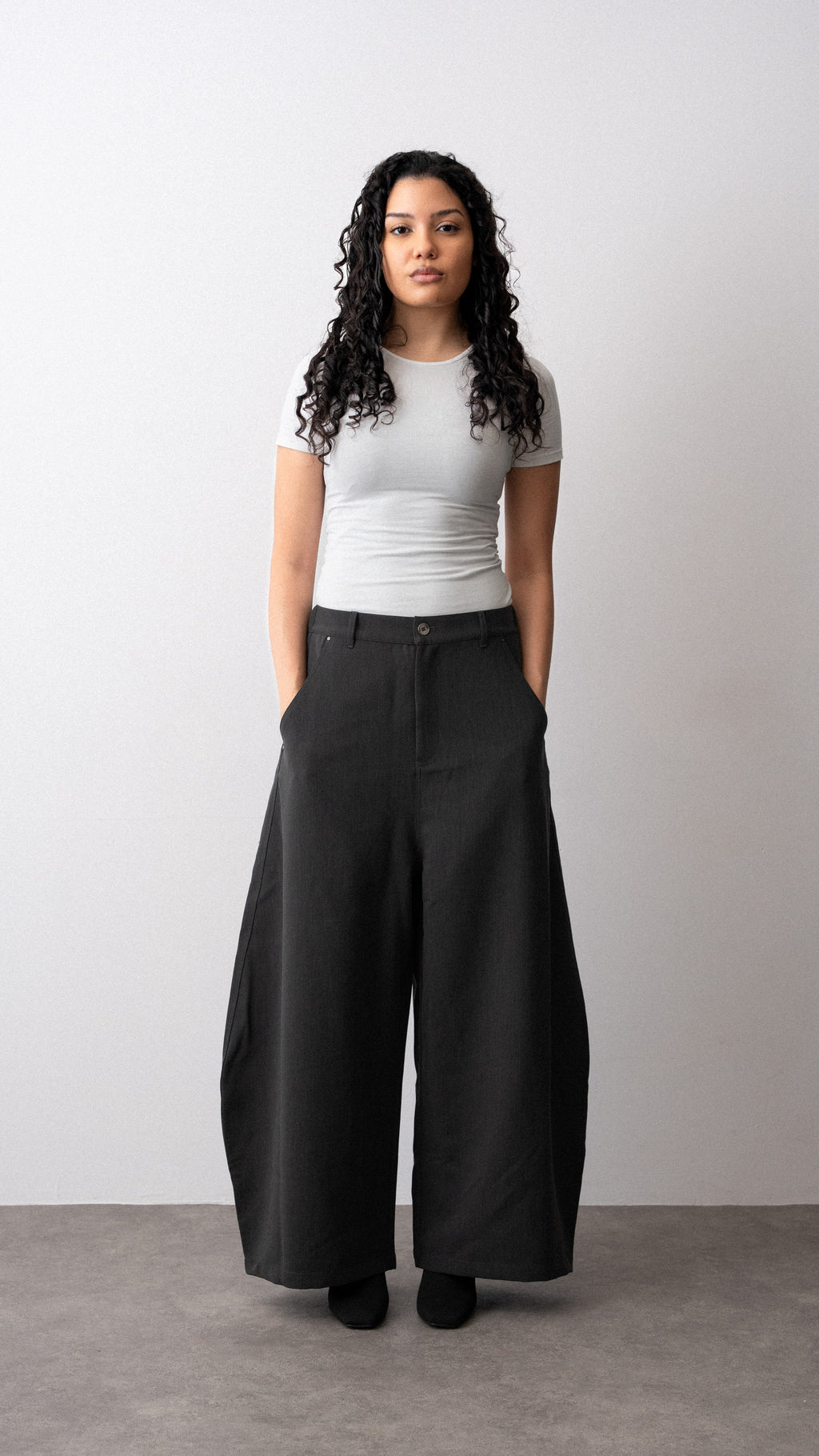 GREY ARC TROUSERS
