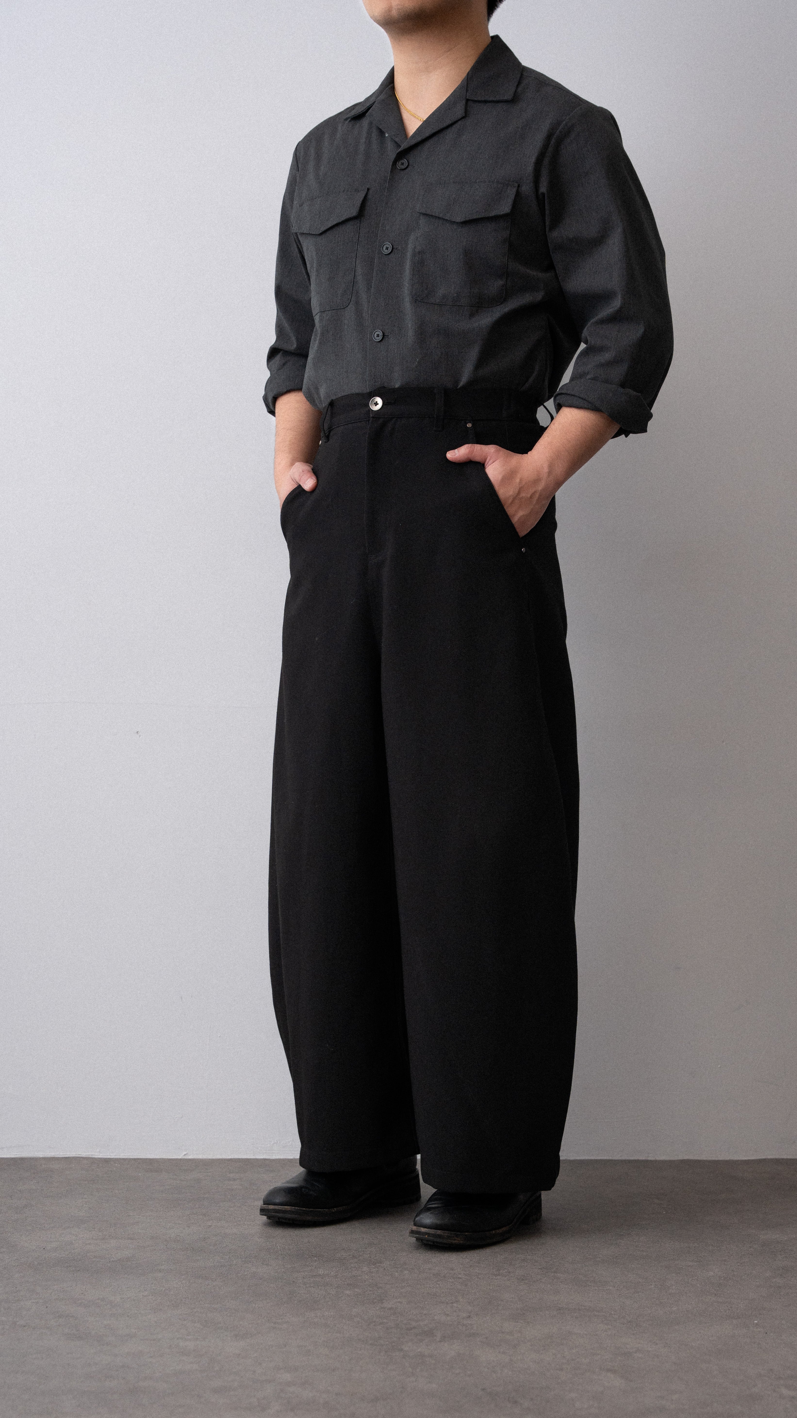 BLACK ARC TROUSERS