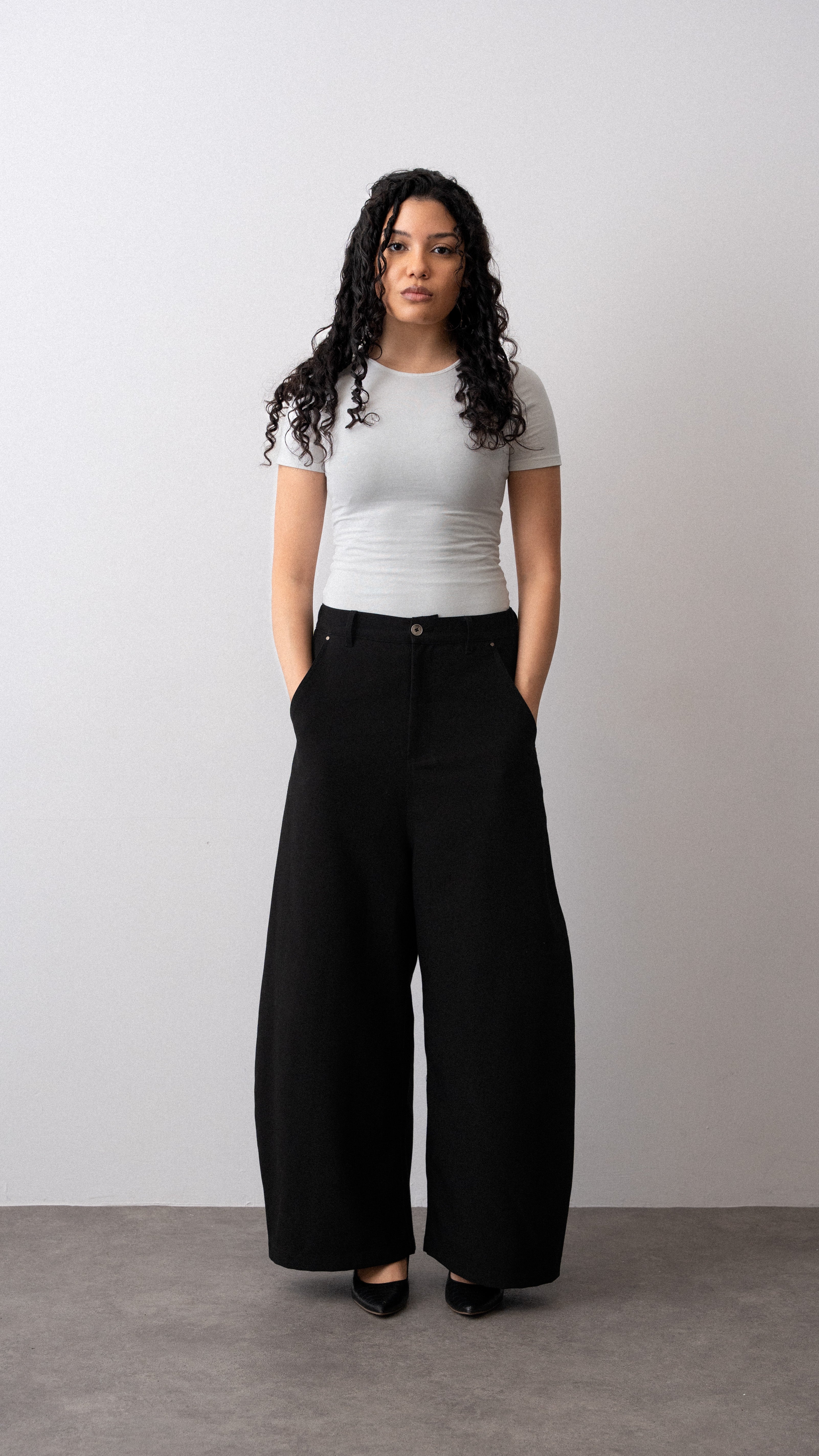 BLACK ARC TROUSERS
