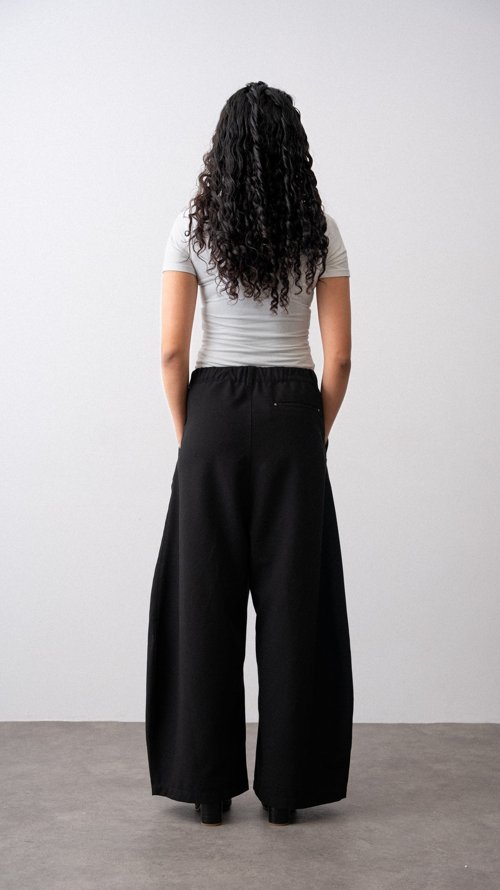 BLACK ARC TROUSERS